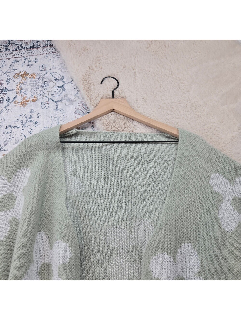 Shein Curve Green White Flower Sweater Cardigan Plus Size 1XL - Picture 4 of 8